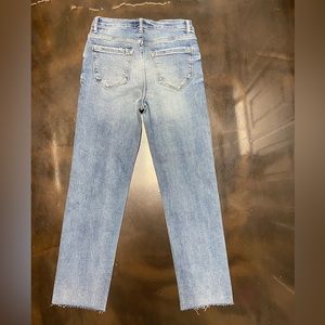 Kensie vintage luxe straight leg ankle jeans.